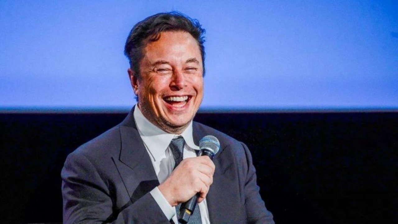 Dünyanın En Zengin İnsanı Elon Musk Guinness Rekorlar Kitabı’nda! Serveti 200 Milyar Dolar Azaldı