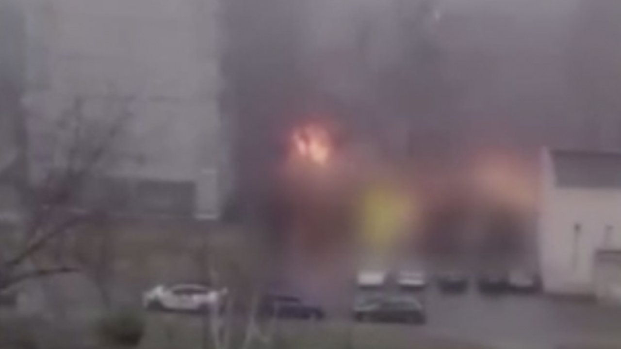 Başkent Kiev yakınlarında anaokulu yakınlarına helikopter düştü! Ukrayna İçişleri Bakanı Denis Monastırskiy ve yardımcısı dahil 18 kişi yaşamını yitirdi