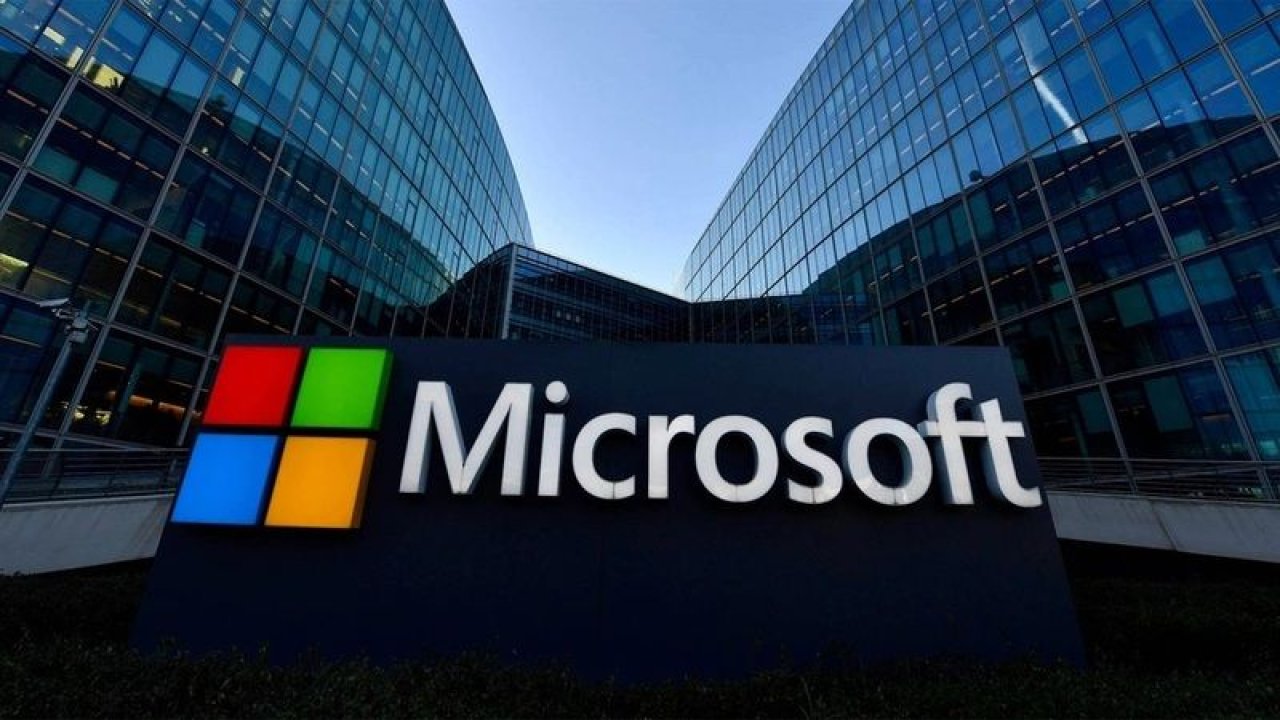 Teknoloji Devi Microsoft’tan Kötü Haber Geldi! Şirket Gelirlerinde Büyük Düşüş! Windows 11 Fayda Sağlamadı!