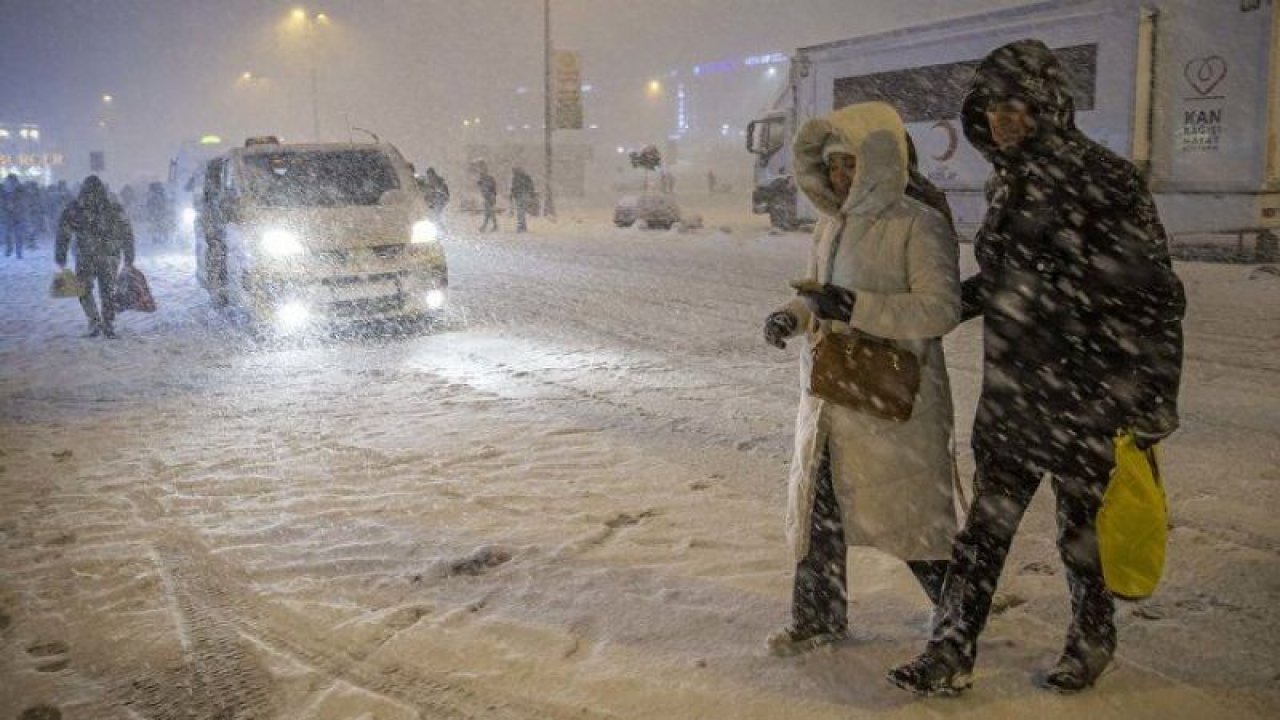 Gaziantep'te Kış Mevsimi Tam Olarak Başladı! Gaziantep'e Dondurucu Soğuklar Geldi! O Saatlerde Kar Bastıracak! 2 Şubat 2023 Gaziantep Güncel Hava Durumu Tahminleri
