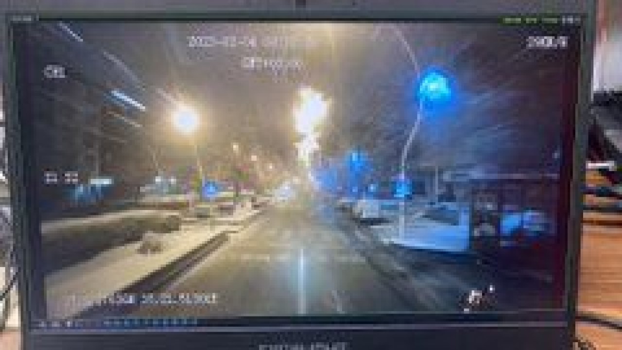 Gaziantep'te karla mücadele sürüyor... Ana Artellerde Yollar Açık...Video Haber