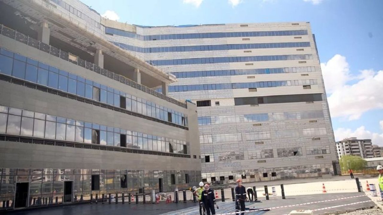Gaziantep Şehir Hastanesi’nden beklenen hamle geldi! Binlerce kişi alınacak... Bu sene hizmete açılıyor; personel alımlarına hemen başlıyor!