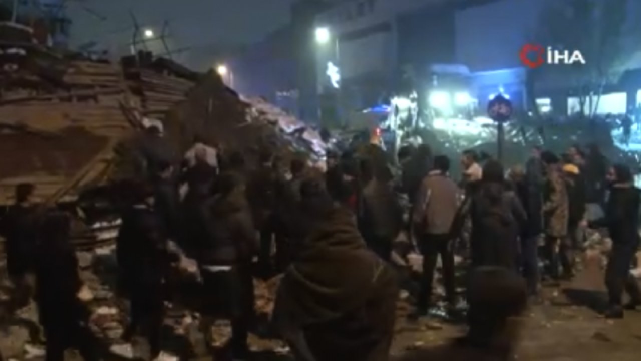 Gaziantep'te kurtarma çalışması yapılan binada ikinci çökme... Video Haber