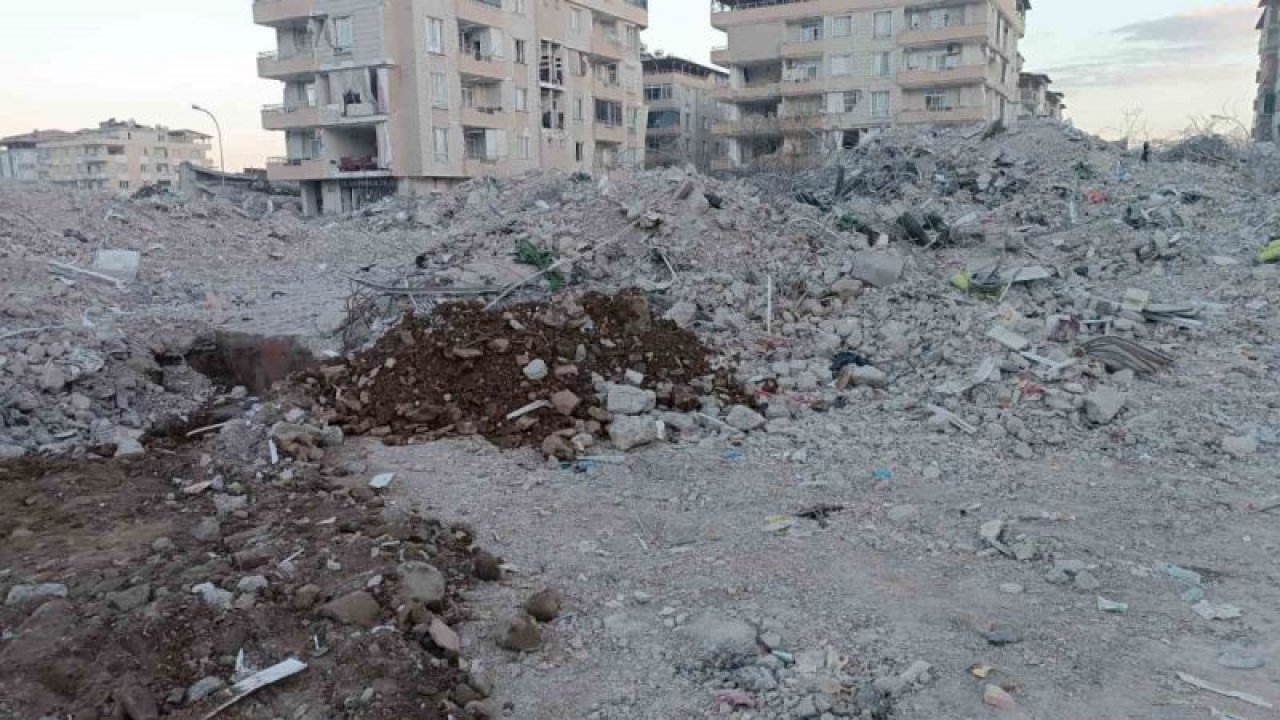 Gaziantep’te 50 kişiye mezar olan 7 katlı İsmet Coşkun Apartmanının ‘kolonu kesildi’ iddiası