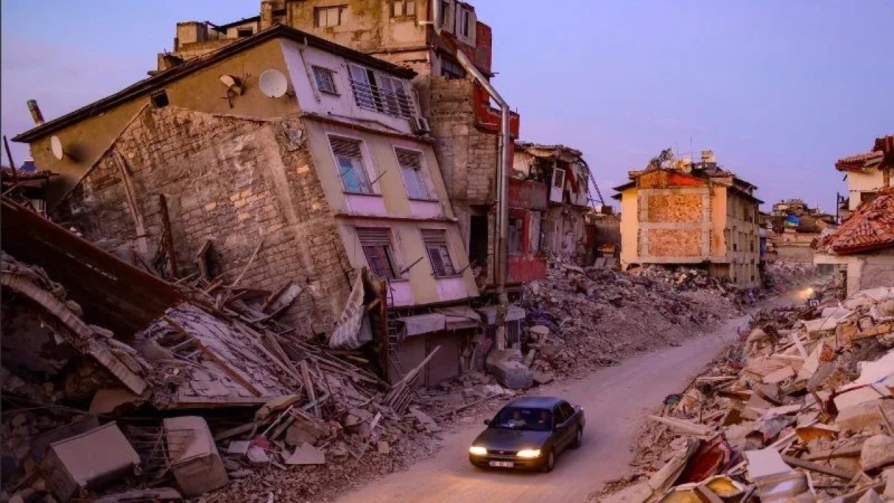 Deprem Haritası Kızarmaya Başladı! Uzman İsim Türkiye'de Deprem Açısından Riskli Olan O İlleri Duyurdu!