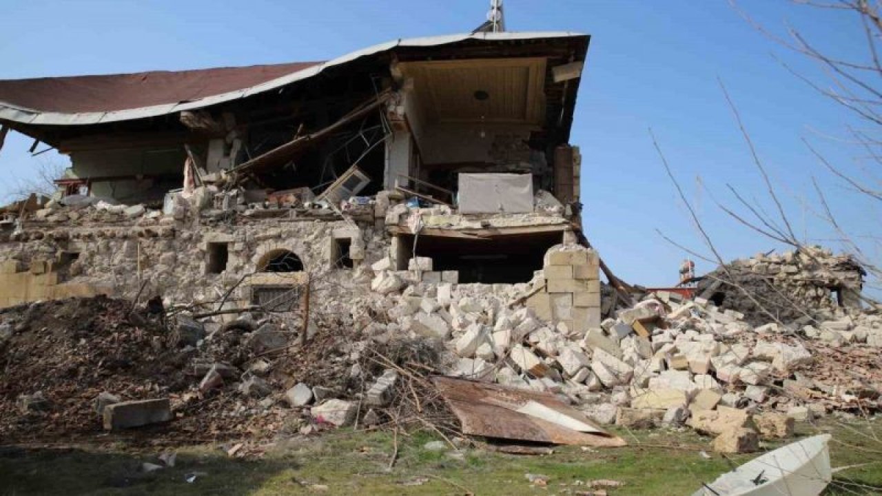 Bir dönem izlenme rekorları kıran ’Zerda’ dizisinin çekildiği Gaziantep'te bulunan konak depremde yerle bir oldu