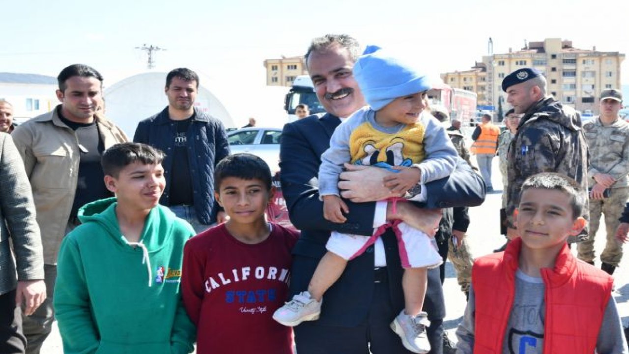 Milli Eğitim Bakanı Özer, Gaziantep'in İslahiye ilçesi'nde ziyaret ve incelemede bulundu