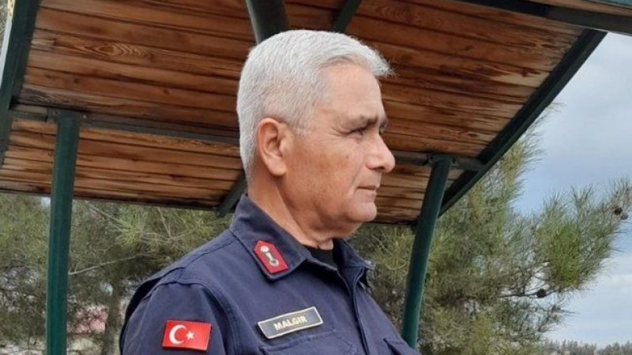 Gaziantep NURDAĞI Jandarma Komutanı Depremlerde Kızını ve Torununu Kaybetti! Acısına Rağmen Depremzedelere Yardıma Koştu!