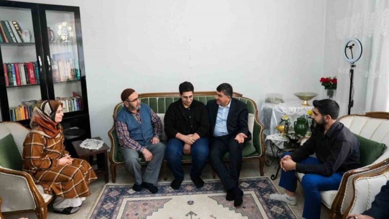 Başkan Fadıloğlu ile Kaymakam Duran yetimlerle iftar açtı