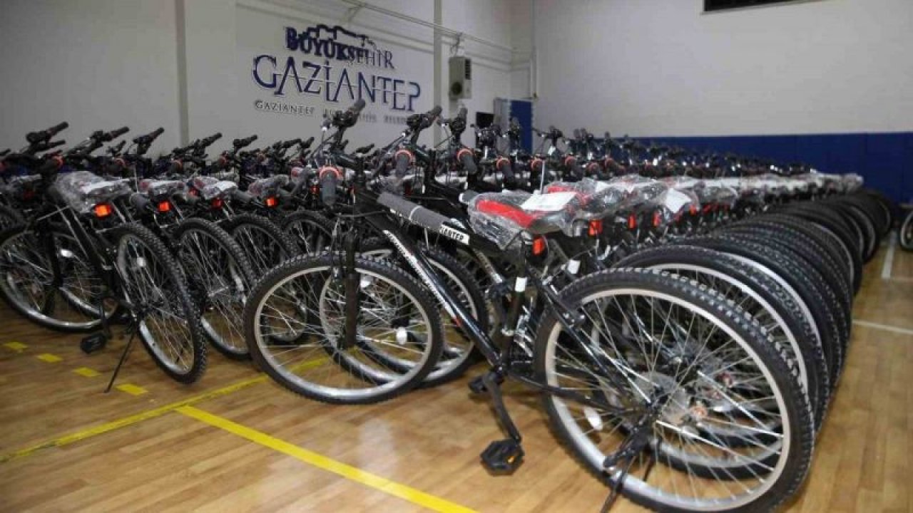 Gaziantep Büyükşehir Belediyesi 100 bin bisikletin dağıtımı sürdürüyor