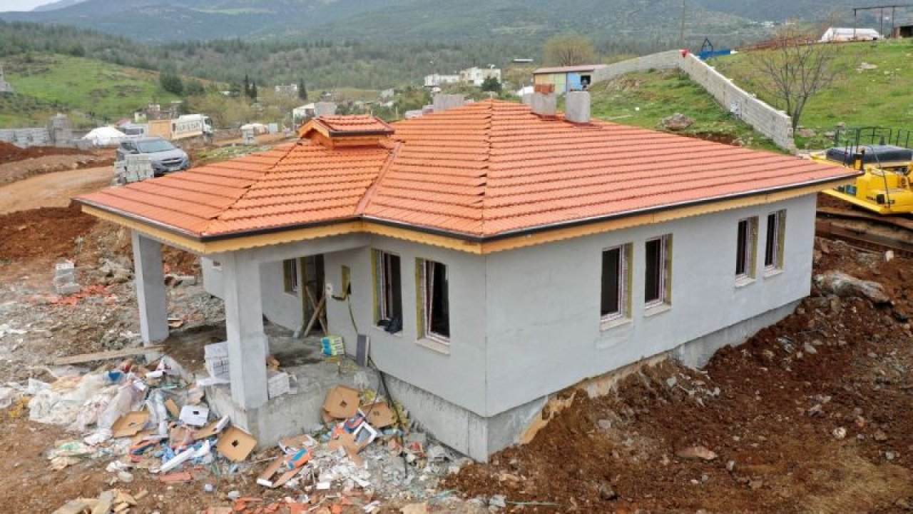 Gaziantep'in Nurdağı ilçesinde köy tipi afet evlerinin inşasında sona yaklaşıldı
