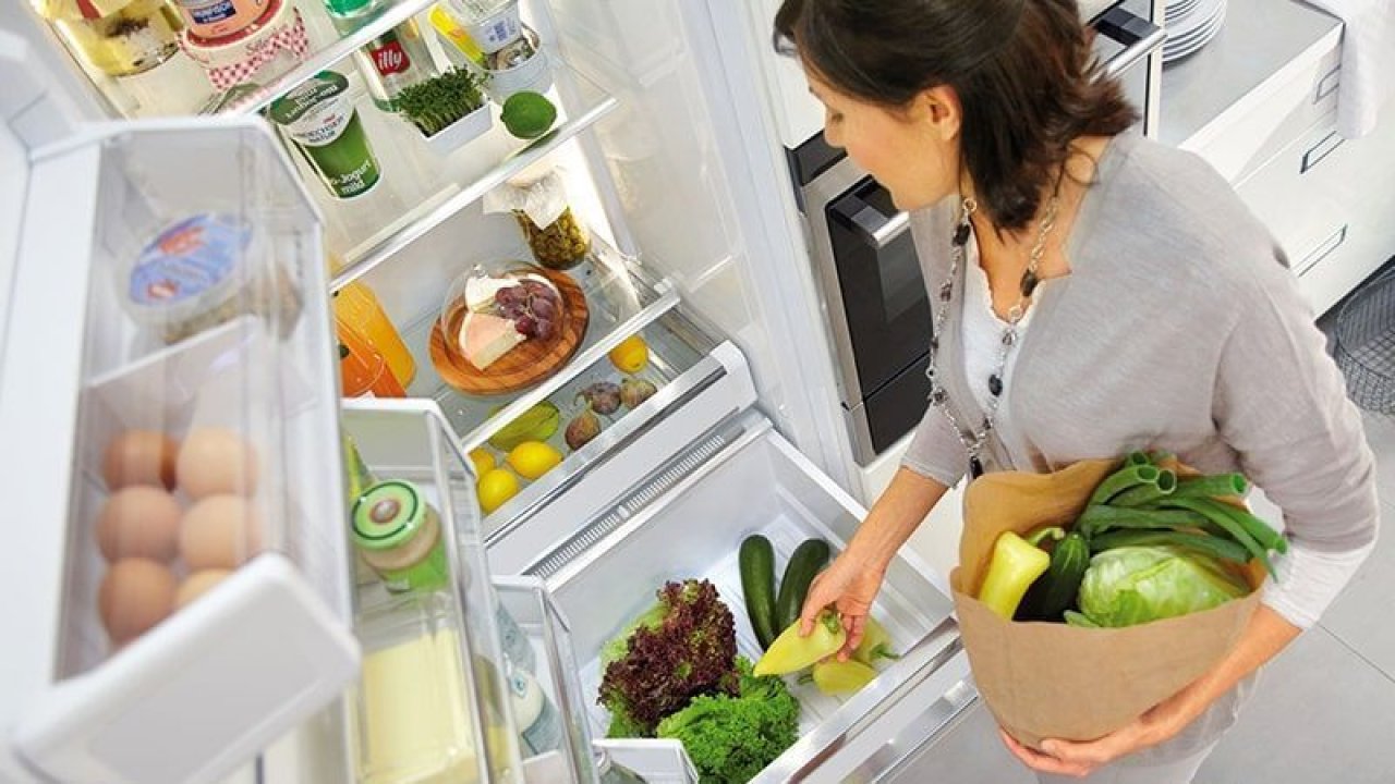 Buzdolabından Uzak Tutmanız Gereken Yiyecekler! Meğer Onlar İçin En Doğru Muhafaza Alanı…