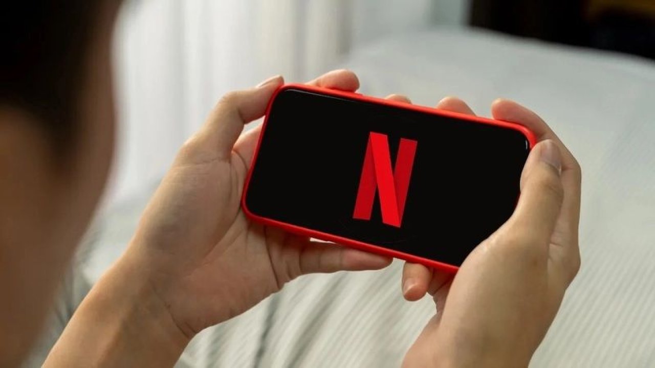 Netflix'in Şifre Kısıtlaması Abone Kaybettirdi! 1 Milyon Kullanıcı Üyeliğini İptal Etti!
