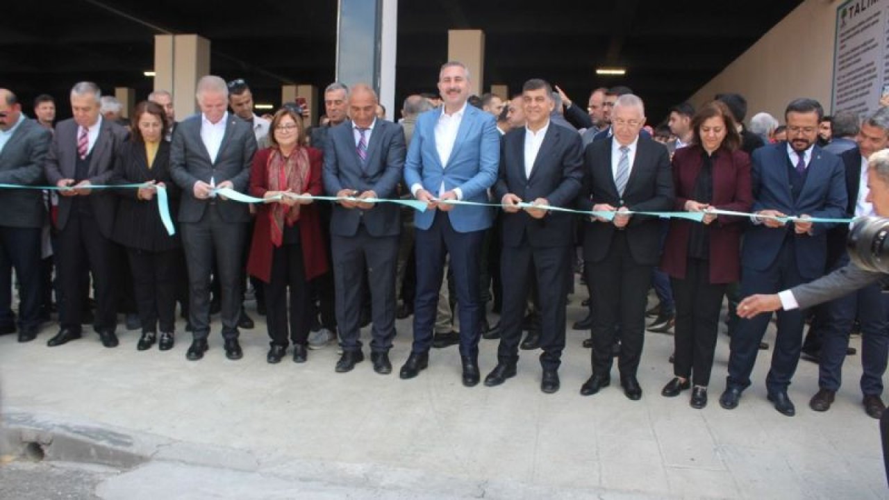 Şehitkamil Belediyesi tarafından yapımı tamamlanan Kuzeyşehir Ünite Merkezi, düzenlenen törenle hizmete açıldı