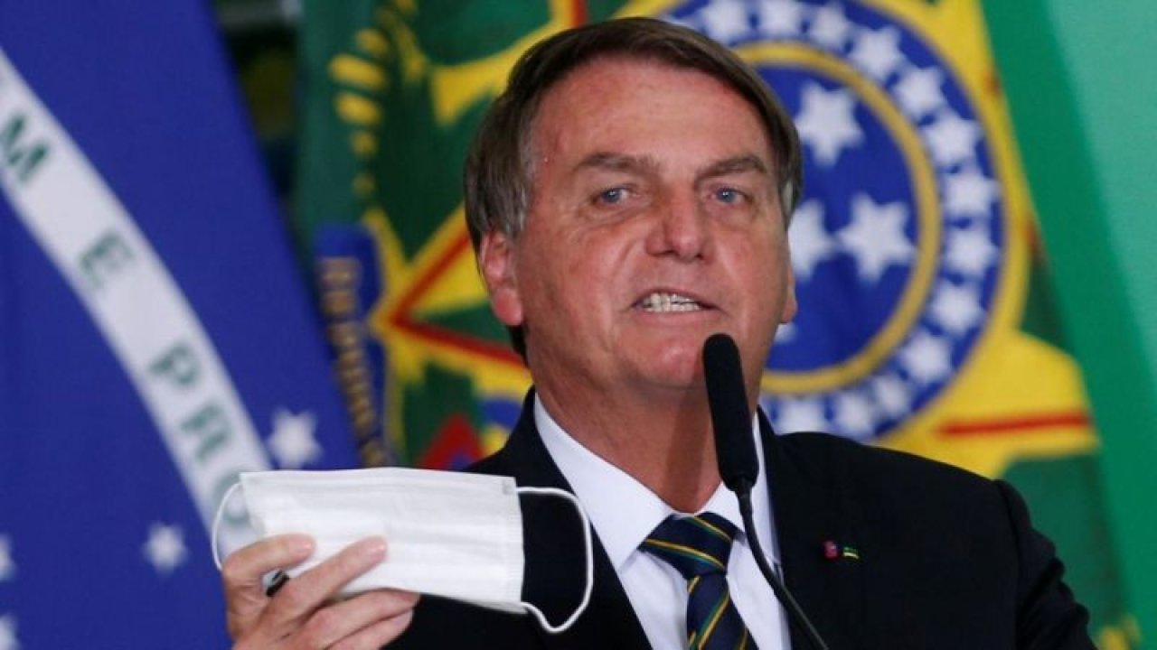 Bolsonaro'nun Evi Polis Baskınına Uğradı: Aşı Kartında Sahtecilik İddiası! Altı Kişi Gözaltında!