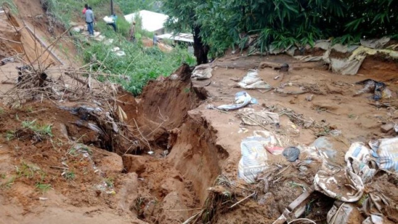 Kongo Demokratik Cumhuriyeti'nde Sel Felaketi: 176 Kişi Hayatını Kaybetti! Güney Kivu'da Yaşanan Sel Felaketinde Ölü Sayısı 200'e Yaklaştı!