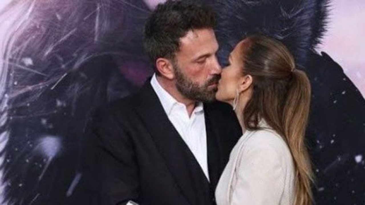 Önce tartıştılar sonra öpüştüler! Büyük tutku sınır tanımıyor! Jennifer Lopez ve Ben Affleck’in çileden çıktığı o anlar…