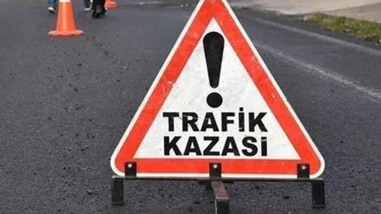 Kilis'te trafik kazası: Devrilen otomobildeki 2 kişi yaralandı