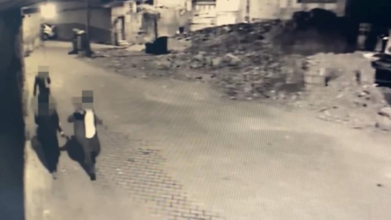 Gaziantep Çaldığı eşyaları omzunda taşıyan hırsız kameralara yakalandı