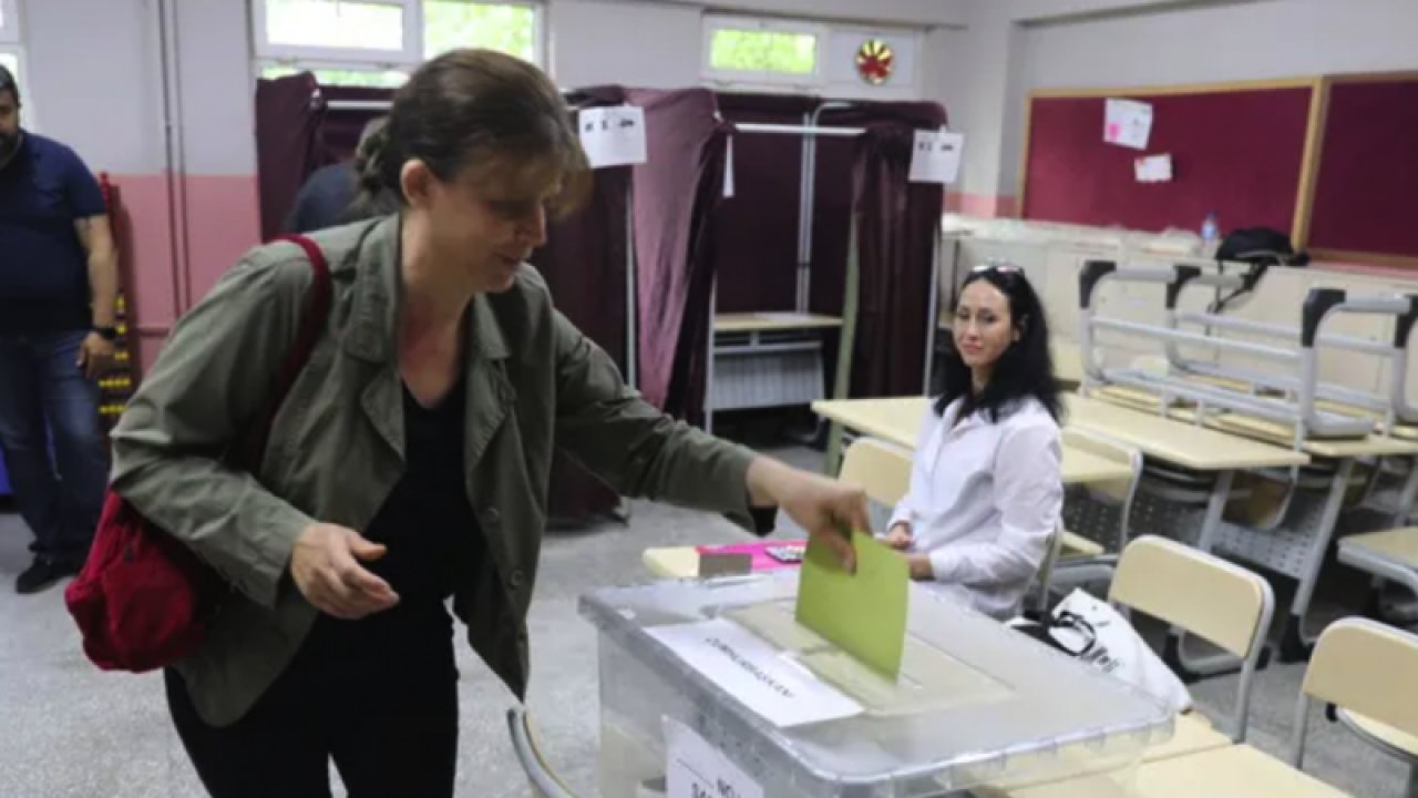 Türkiye, Cumhurbaşkanı Seçimi ikinci tur oylaması için sandık başında İşte Türkiye ve Gaziantep'ten seçim manzaraları
