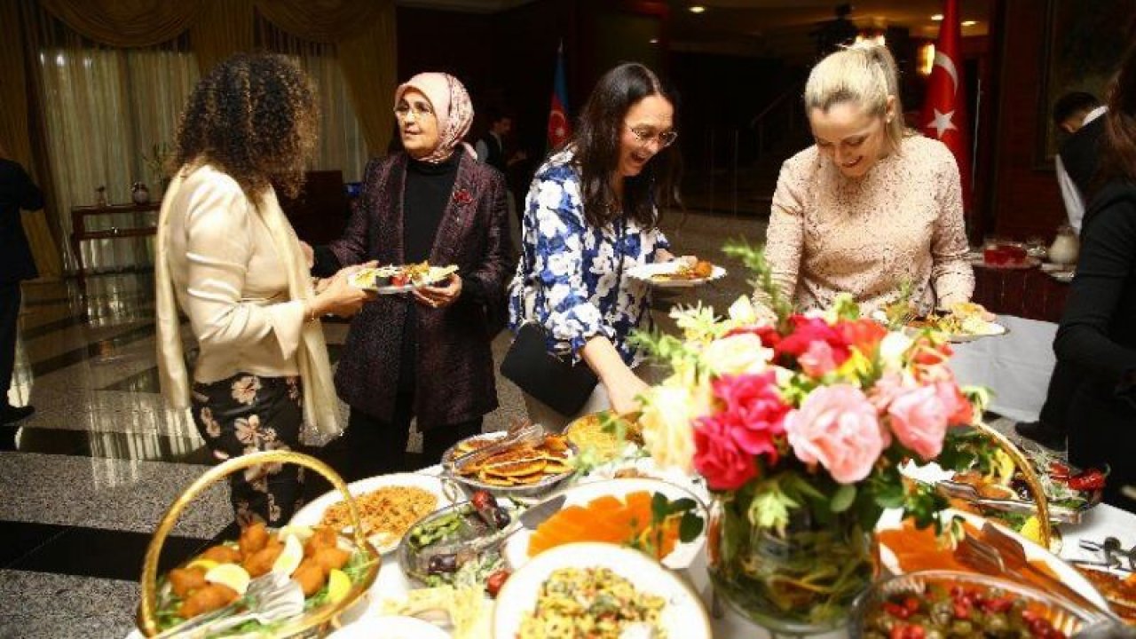 Bakü'de Hatay mutfağı rüzgarı esti: Hatay'ın yöresel lezzetleri büyükelçi eşlerine sunuldu!