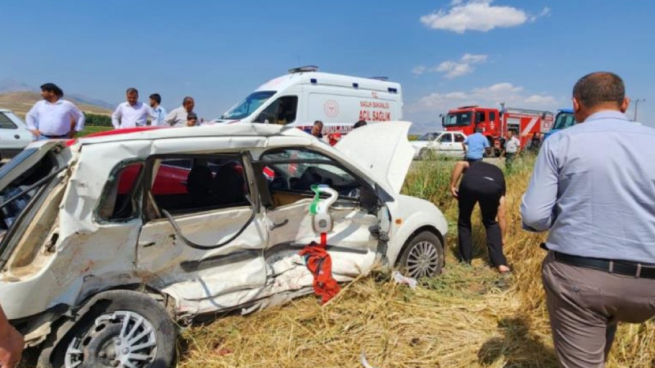 Gaziantep'e Komşu İl Kahramanmaraş'ta Kaza! 3 Ölü 10 Yaralı... Göz Yaşları Sel Oldu... VİDEO HABER