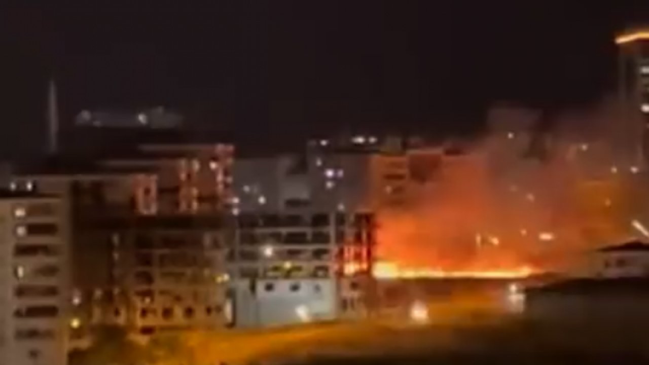 Gaziantep Fıstıklık Mahalesinde korkutan yangın... İŞTE O ANLAR