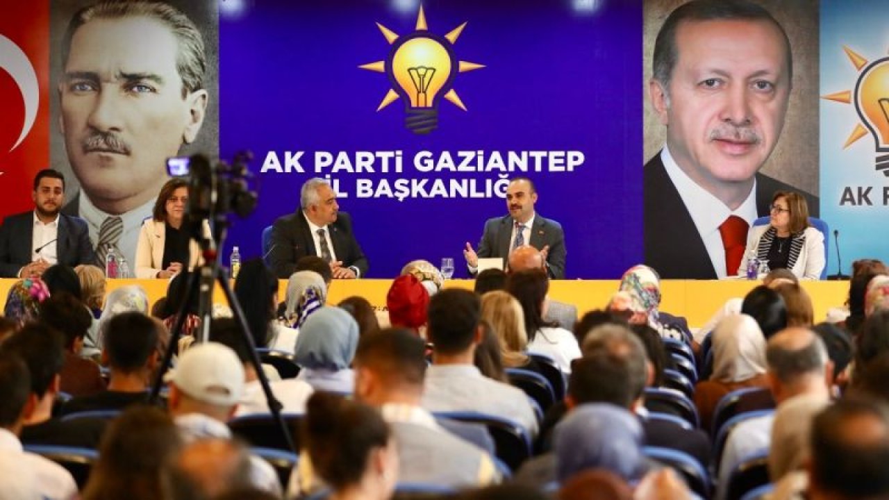 Sanayi ve Teknoloji Bakanı Kacır, Gaziantep'te AK Partililerle bir araya geldi