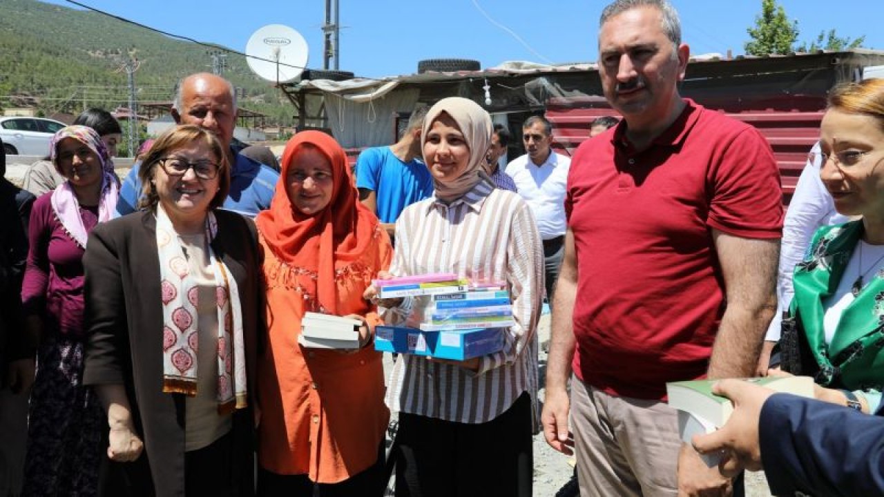 Gaziantep'te asrın felaketi olan depremden kurtulan Ayşegül Karaağaç, YKS'de derece yaptı. Başkan Şahin tam altın, bisiklet ve tablet hediye etti