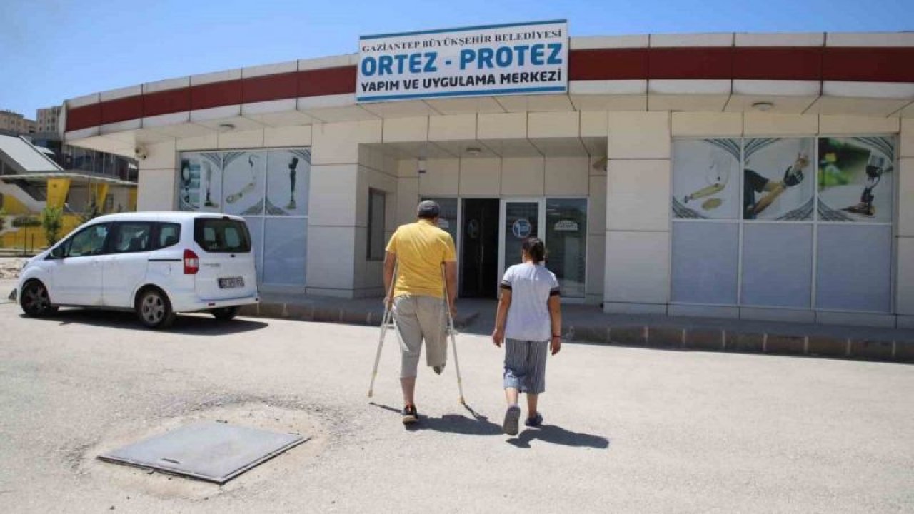 Büyükşehir Belediyesi’nin Ortez-Protez Yapım ve Uygulama Merkezi depremzedelere umut oldu