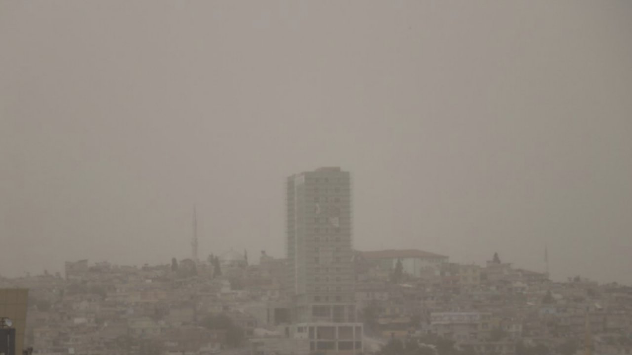 Gaziantep'i toz bulutu esir aldı