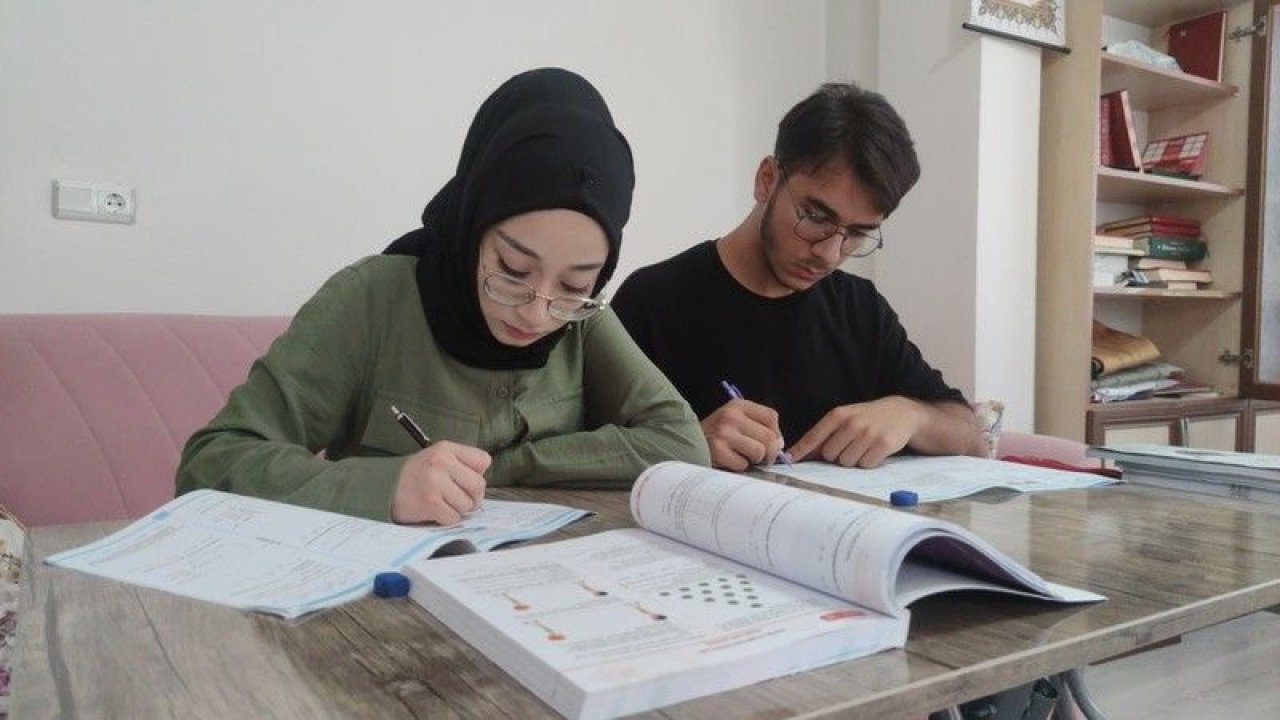 Gaziantepli depremzede kardeşlerin eğitim başarısı