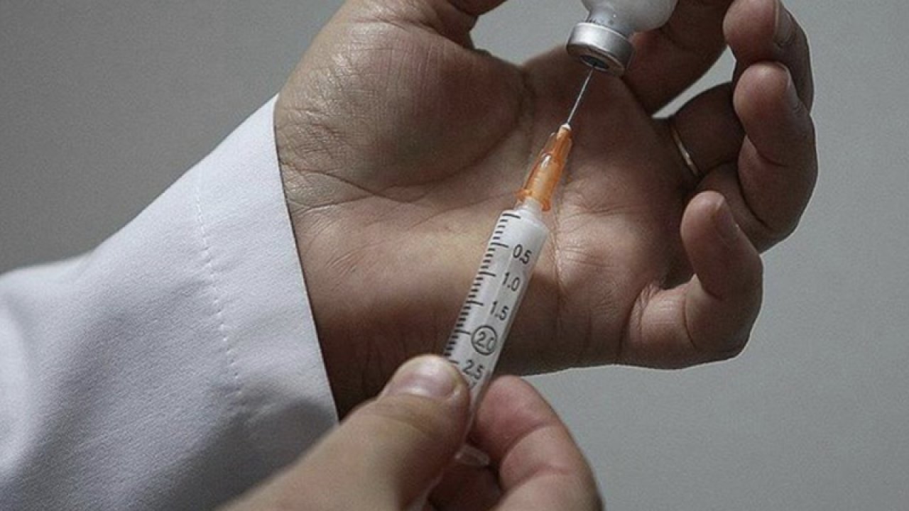Erken yaşlarda aşı HPV’den yüzde 99’luk korunma sağlıyor