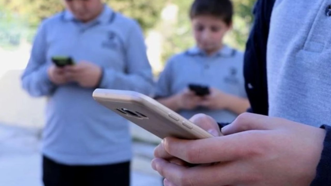 Gaziantep'te 2023-2024 Okullarda cep telefonu yasaklandı mı? Öğretmenlerede Telefon Yasaklandı mı?