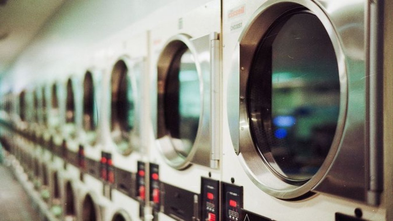 Çamaşır makinesine 1 kaşık dolusu ekleyin, elektrik faturanız en az 50 lira düşüyor!