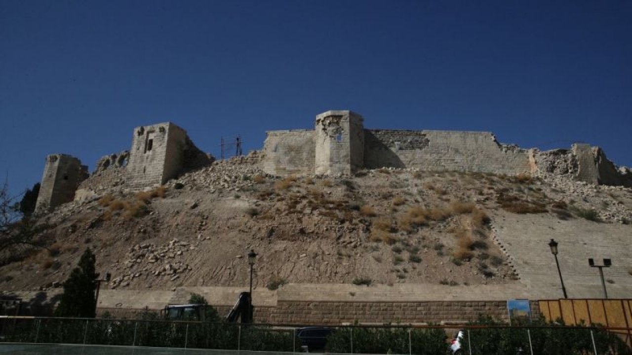 Gaziantep'in Simgesi, Antep'in Tarihi Kalesi Depremlerde Yıkılmıştı! Gaziantep Kalesi restore ediliyor