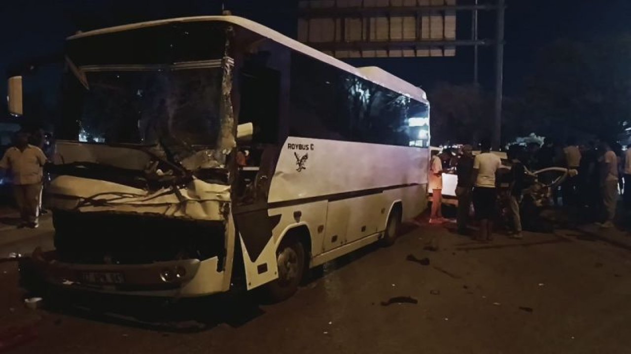 Gaziantep Kaza! Gaziantep'te Hafif ticari araç ile işçi servisi çarpıştı: 2 ağır yaralı... İŞTE O ANLAR