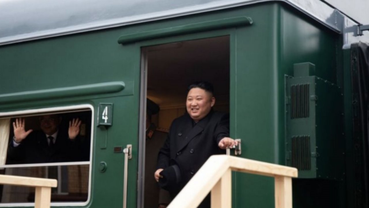 Kuzey Kore lideri Kim’i taşıyan zırhlı tren Rusya’ya vardı