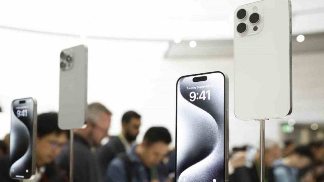 Apple yeni telefon ve akıllı saat modellerini tanıttı
