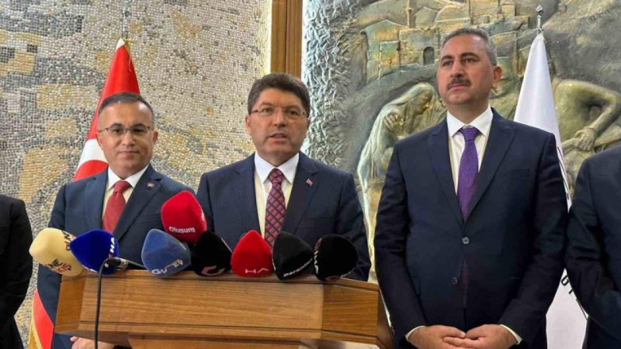 Gaziantep'te açıklamalarda bulunan Adalet Bakanı Tunç: "Sezgin Tanrıkulu hakkında soruşturma izni verildi"