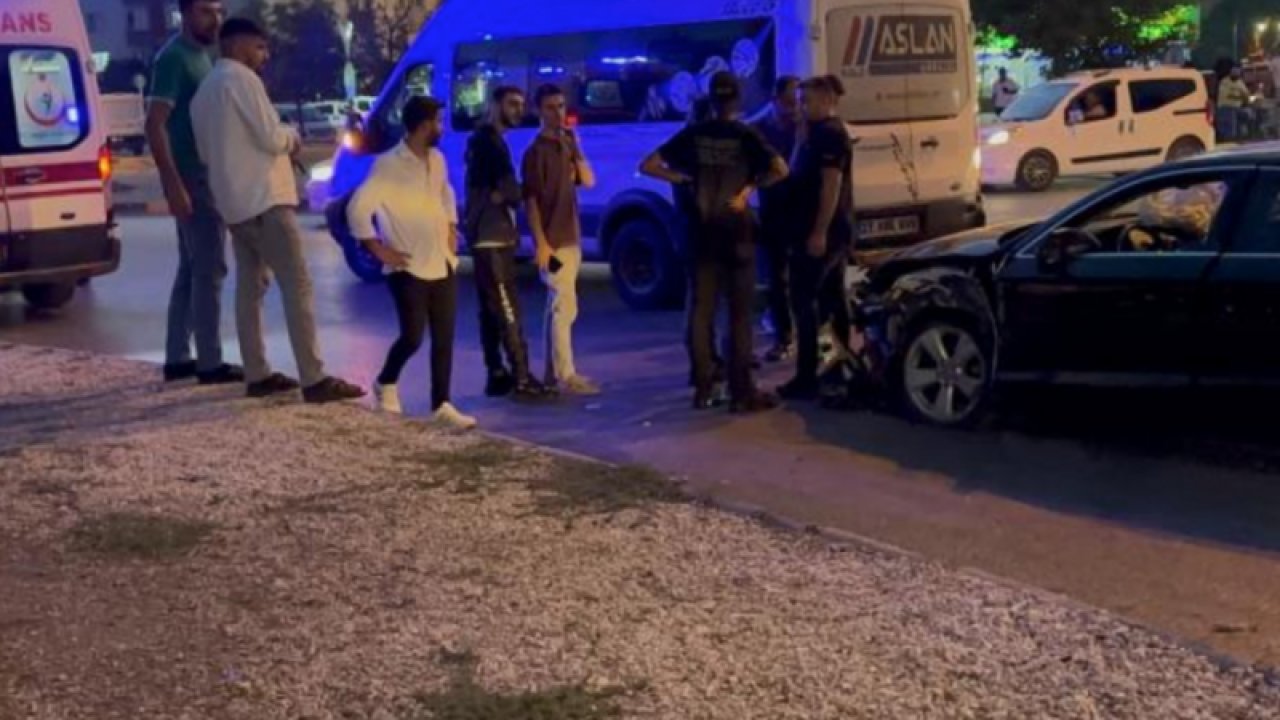 GAZİANTEP'İN GATEM KAVŞAĞI Dahil Trafik REZALET DURUMDA! Gaziantep’te bir kavşakta meydana gelen iki ayrı kazada 5 kişi yaralandı.