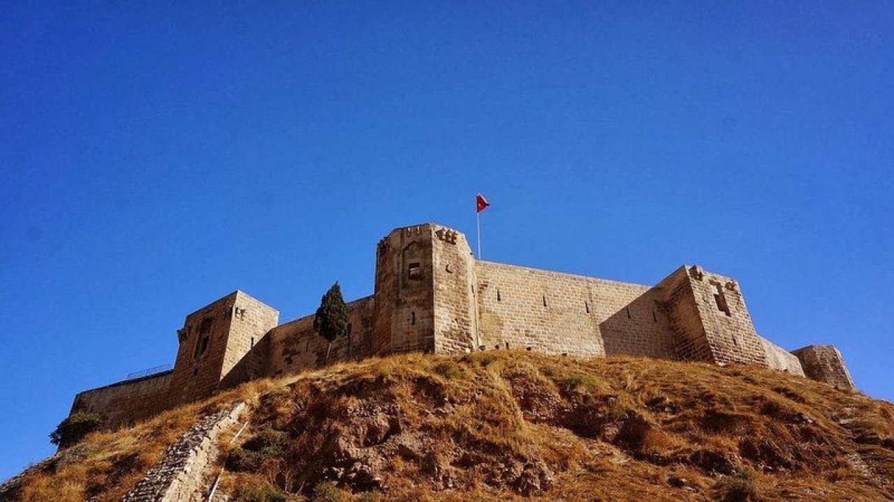 Asırlarca tarihe tanıklık eden Gaziantep Kalesi tarihinin az bilinenleri sizi çok şaşırtacak!
