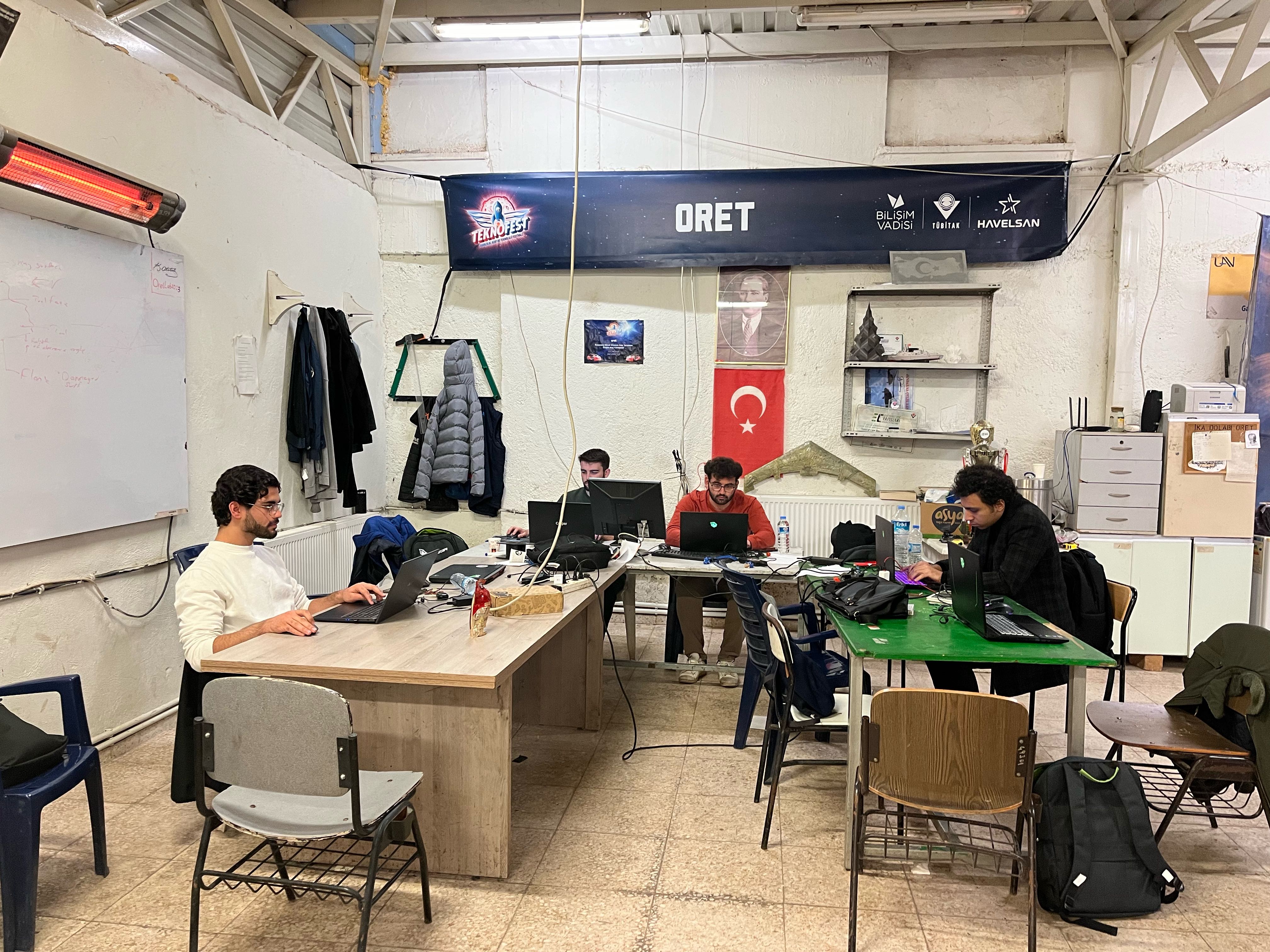 aa-20231125-33018279-33018273-gaziantep-universitesi-ogrencileri-teknofest-2024-icin-hazirliklara-basladi.jpg